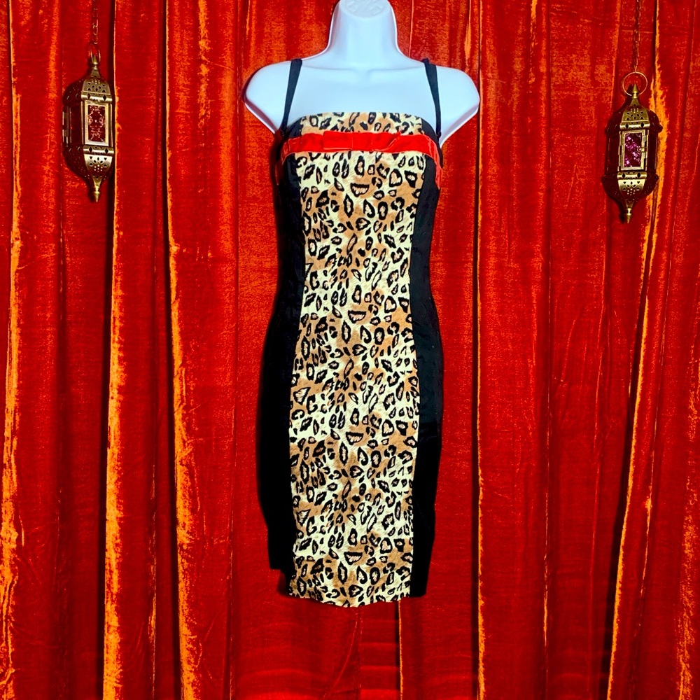 90s era vintage pinup dress. Lucky 13 brand. Leopard with red bow. GUC. SZ SM